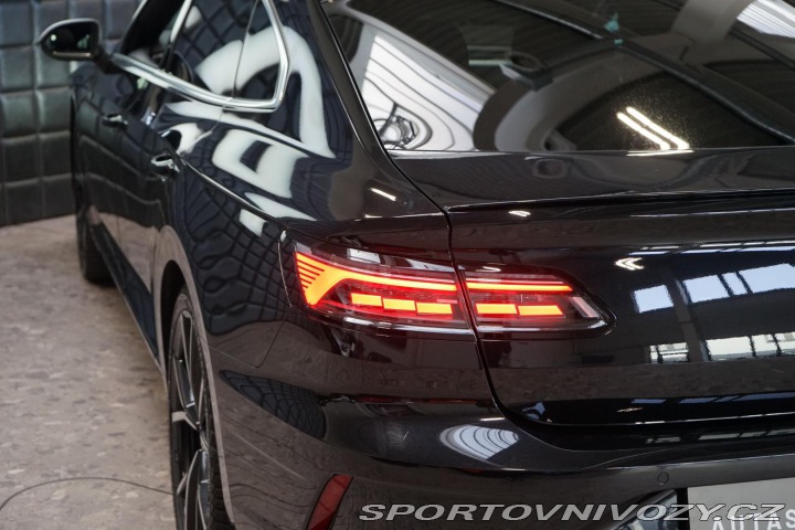 Volkswagen Arteon R 235kW 4X4 DCC Pano LED 2022
