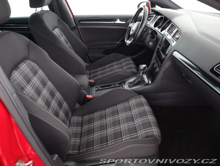 Volkswagen Golf GTD 2.0 TDI GTD 2016