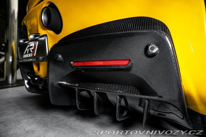 Ferrari SF90 Spider 2023