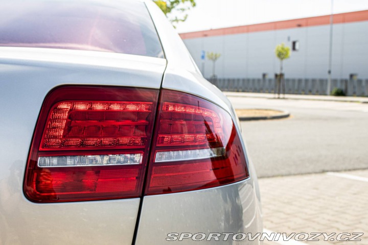 Audi S8 2007