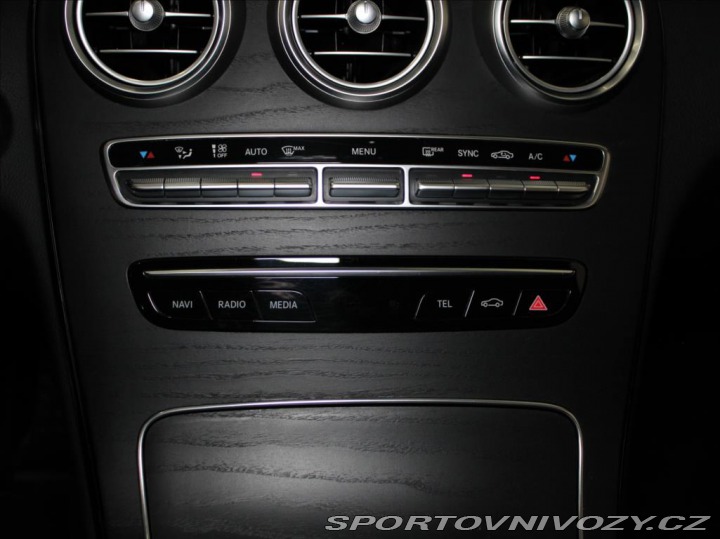 Mercedes-Benz C 1,5 C200 4Matic AMG Akční 2019
