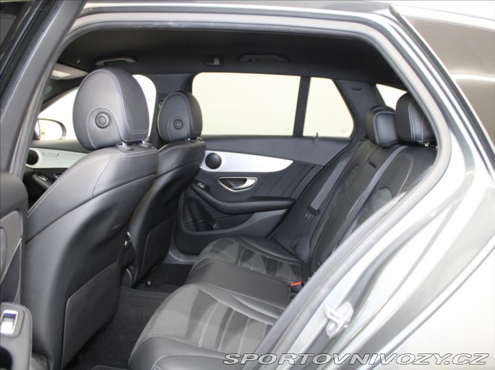 Mercedes-Benz C 1,5 C200 4Matic AMG Akční 2019