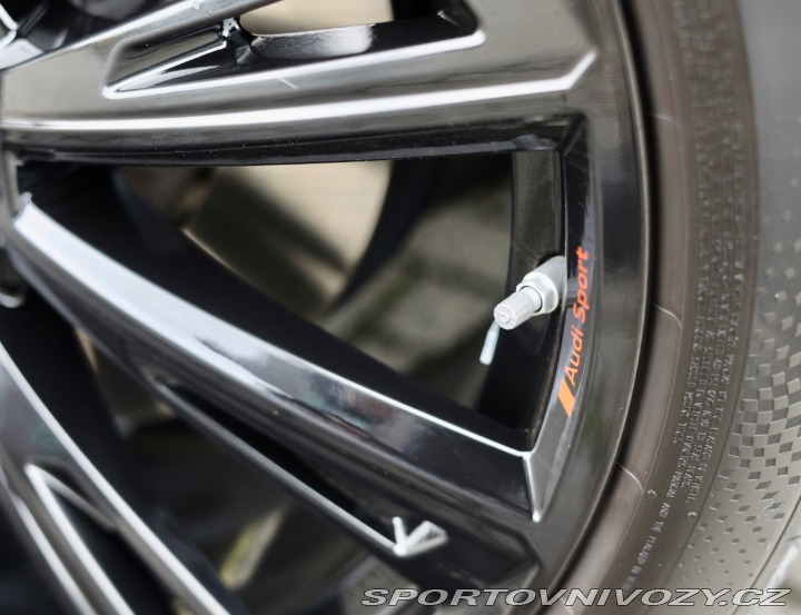 Audi Ostatní modely Q8 60 TFSIe Quattro *Matrix 2024