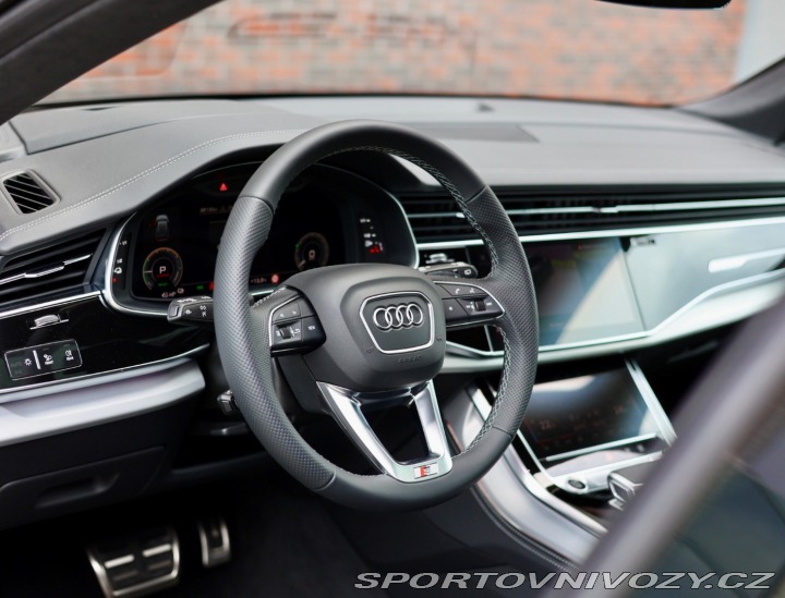 Audi Ostatní modely Q8 60 TFSIe Quattro *Matrix 2024