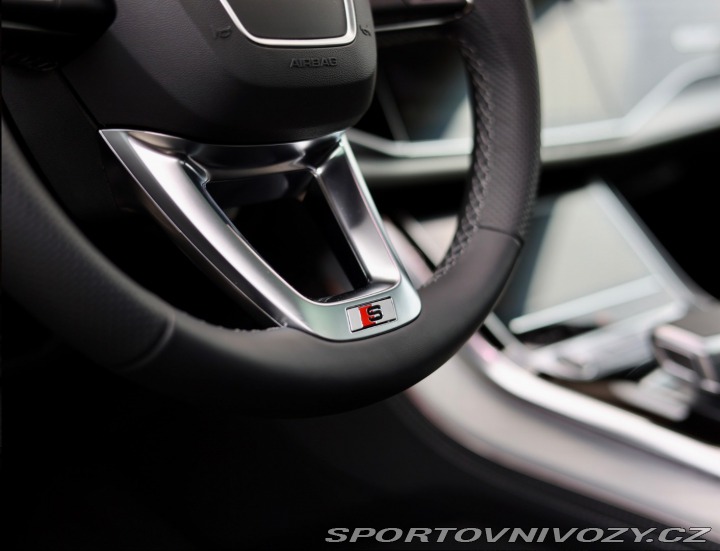 Audi Ostatní modely Q8 60 TFSIe Quattro *Matrix 2024