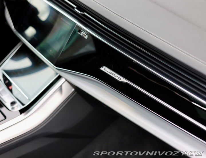 Audi Ostatní modely Q8 60 TFSIe Quattro *Matrix 2024