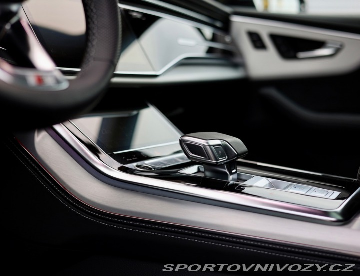 Audi Ostatní modely Q8 60 TFSIe Quattro *Matrix 2024