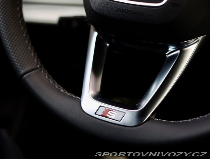 Audi Ostatní modely Q8 60 TFSIe Quattro *Matrix 2024