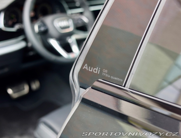 Audi Ostatní modely Q8 60 TFSIe Quattro *Matrix 2024