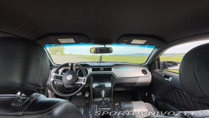 Ford Mustang 3,7 V6 premium 2014