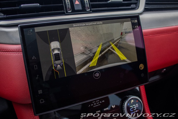 Jaguar F-Pace 2.0 I4 P250 R-Dynamic SE 2023