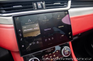 Jaguar F-Pace 2.0 I4 P250 R-Dynamic SE 2023