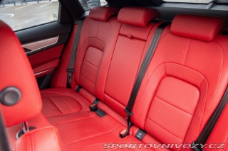 Jaguar F-Pace 2.0 I4 P250 R-Dynamic SE 2023