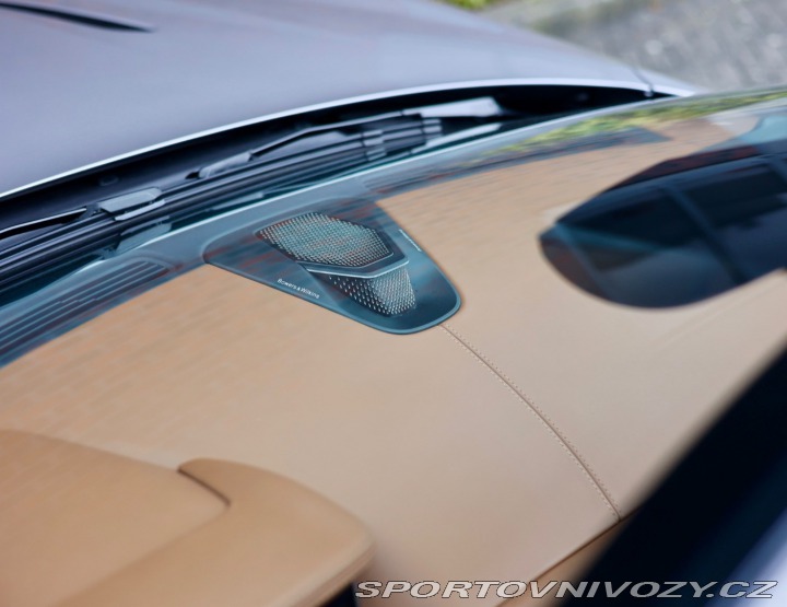 Aston Martin DB12 VOLANTE 4.0 V8 *Q Spirit 2024