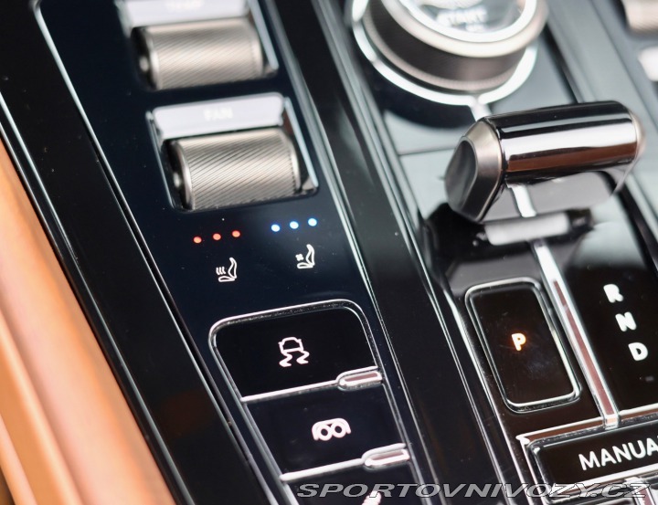 Aston Martin DB12 VOLANTE 4.0 V8 *Q Spirit 2024