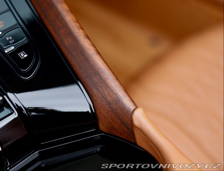 Aston Martin DB12 VOLANTE 4.0 V8 *Q Spirit 2024
