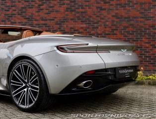 Aston Martin DB12 VOLANTE 4.0 V8 *Q Spirit 2024