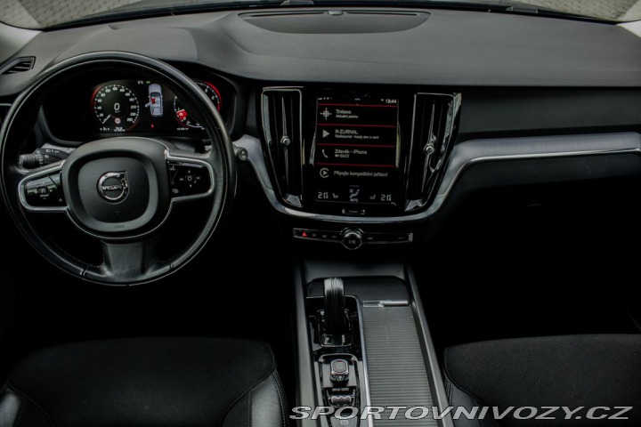 Volvo V60  2020