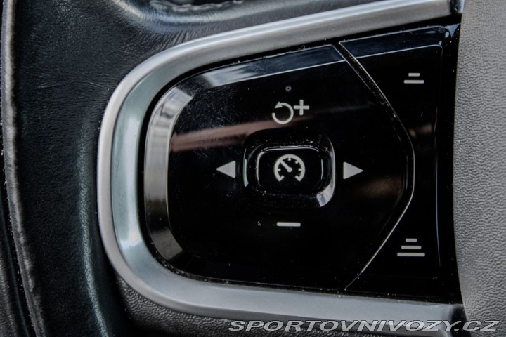 Volvo V60  2020