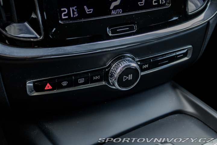 Volvo V60  2020