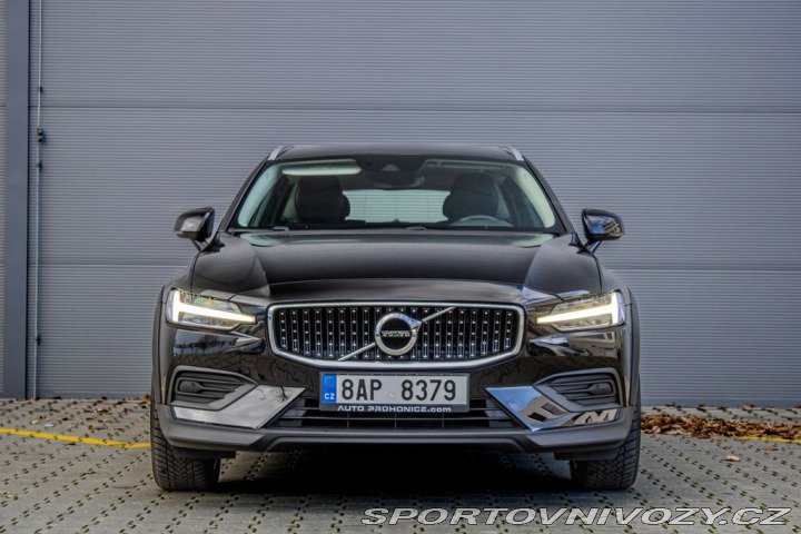 Volvo V60  2020