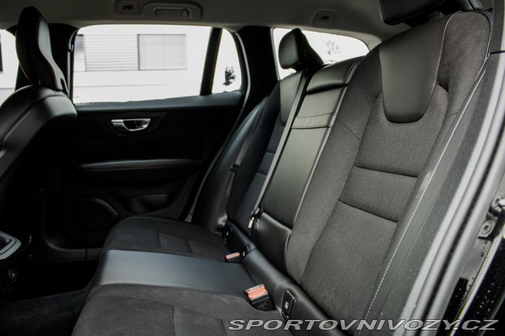 Volvo V60  2020