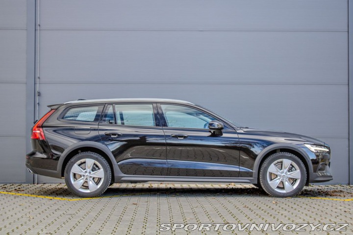Volvo V60  2020