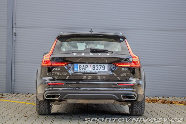 Volvo V60  2020