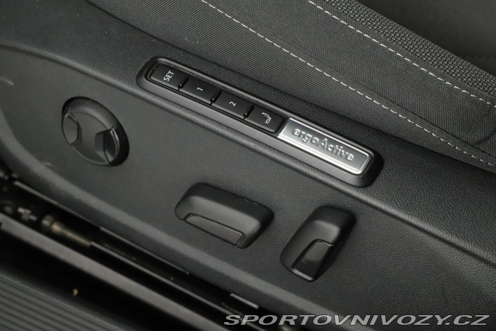 Volkswagen Golf 2.0 TSI 2023