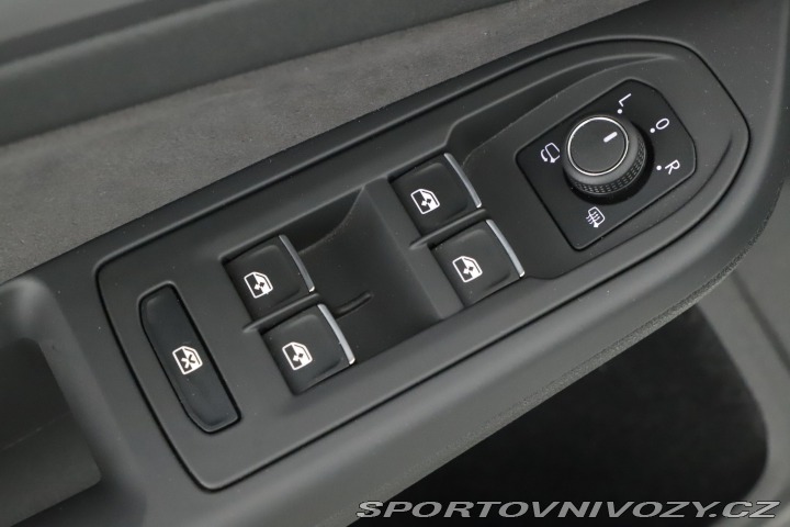 Volkswagen Golf 2.0 TSI 2023