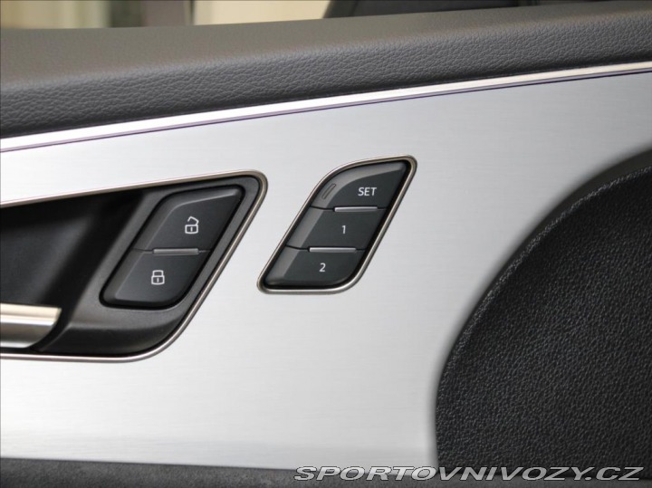 Audi Ostatní modely Q8 3,0 55 TFSi S-Line 16tkm. 2023