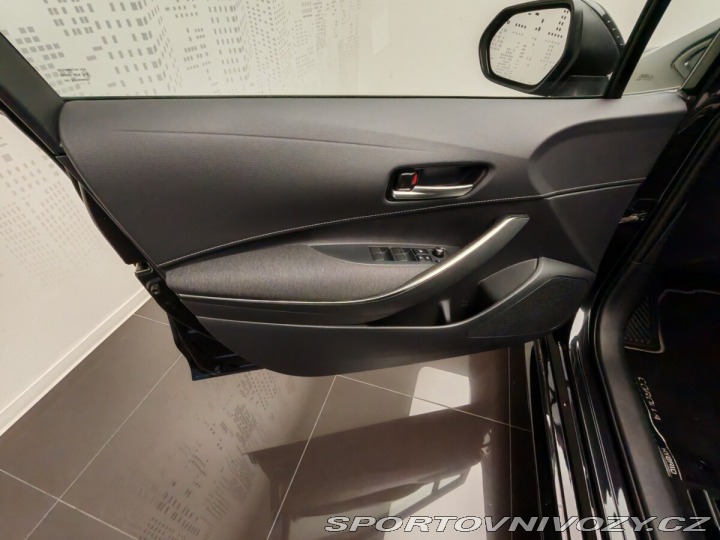 Toyota Corolla 2.0 HYBRID 2023
