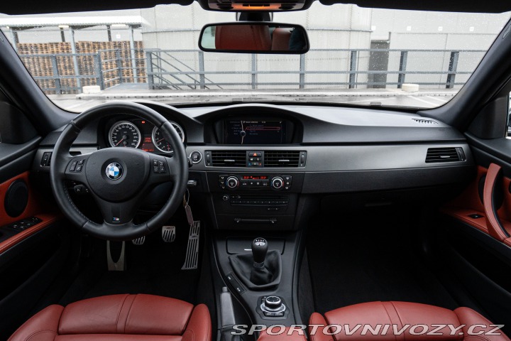 BMW M3 e90 LCI MT EU 2008