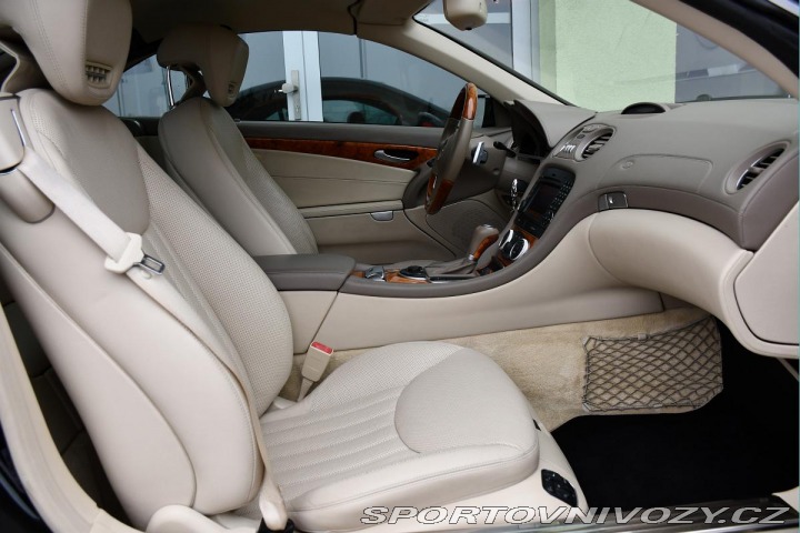 Mercedes-Benz SL 550 5.5 V8 285kW AMG H/K 2009