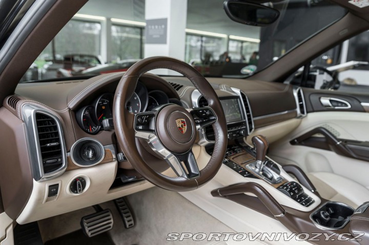 Porsche Cayenne S/Pano/BOSE/4zóny/2xTV 2015