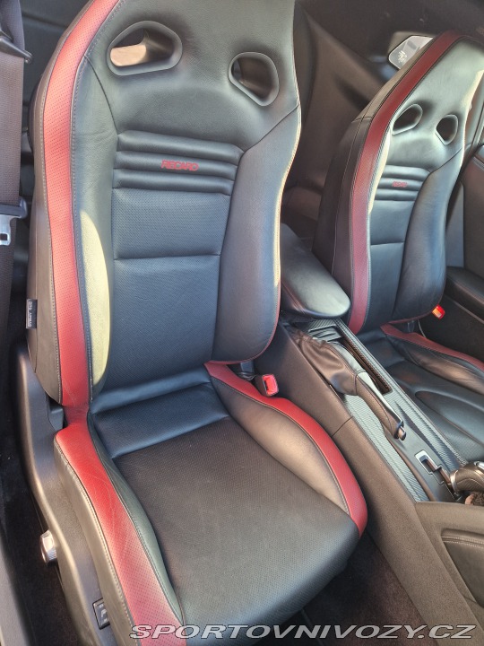 Nissan GT-R Black Edition, 2012 2012