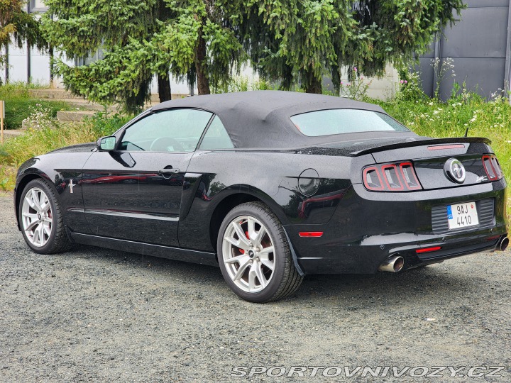 Ford Mustang Kabriolet 2013