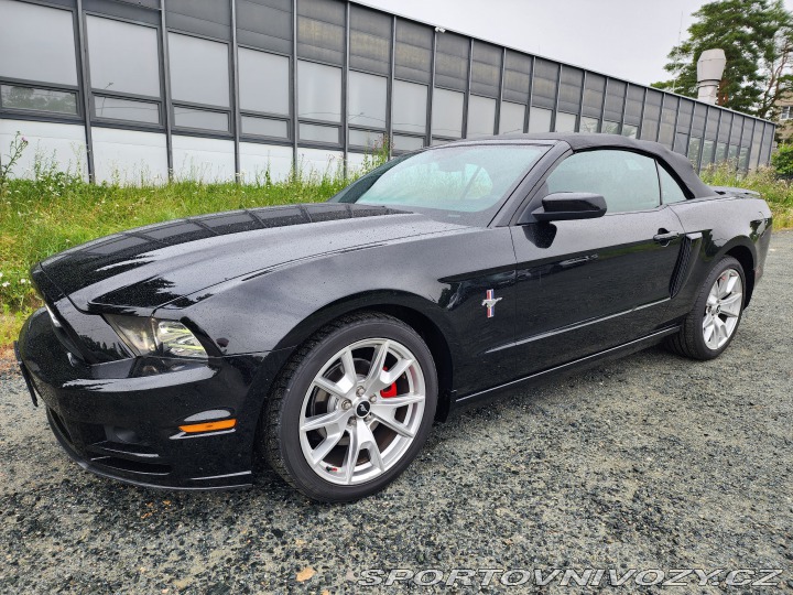 Ford Mustang Kabriolet 2013