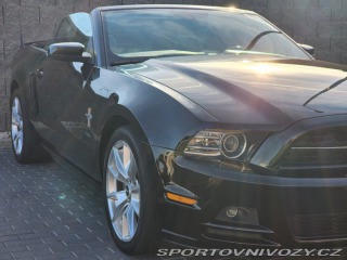 Ford Mustang Kabriolet 2013