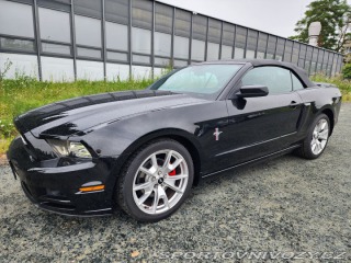 Ford Mustang Kabriolet 2013