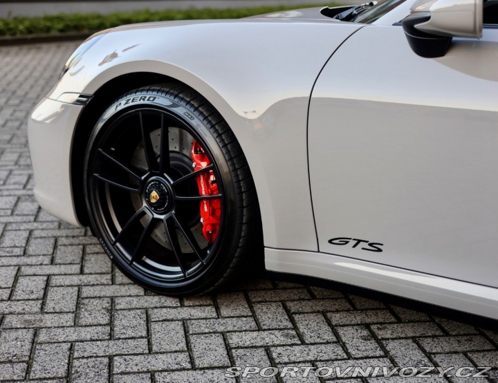 Porsche 911 992 Targa 4 GTS *SportCh 2024
