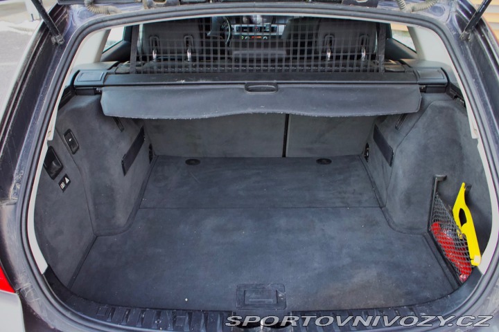 BMW 3 Touring  325 i  A/T 2007