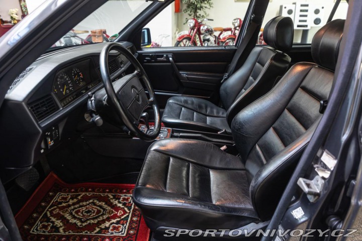 Mercedes-Benz Ostatní modely 190 E 2,5 16V AMG 1990