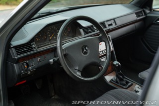 Mercedes-Benz E 200 TE SW 1992