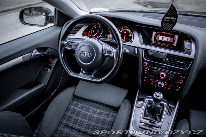 Audi A5 2.0 TDI DPF quattro Pres 2012