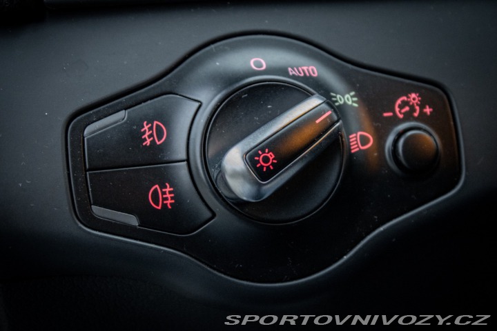 Audi A5 2.0 TDI DPF quattro Pres 2012
