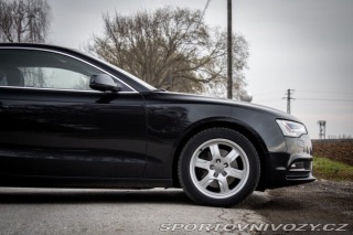 Audi A5 2.0 TDI DPF quattro Pres 2012