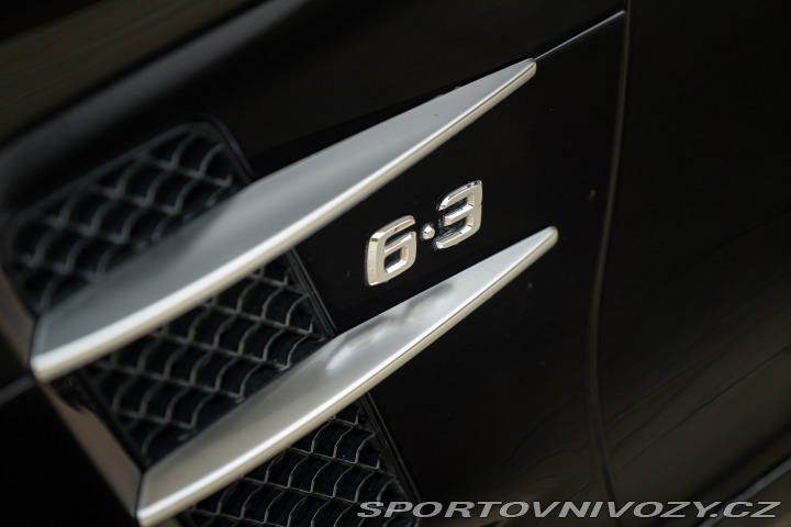 Mercedes-Benz SLS AMG Roadster 2011