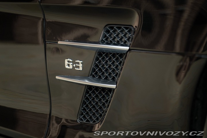 Mercedes-Benz SLS AMG Roadster 2011