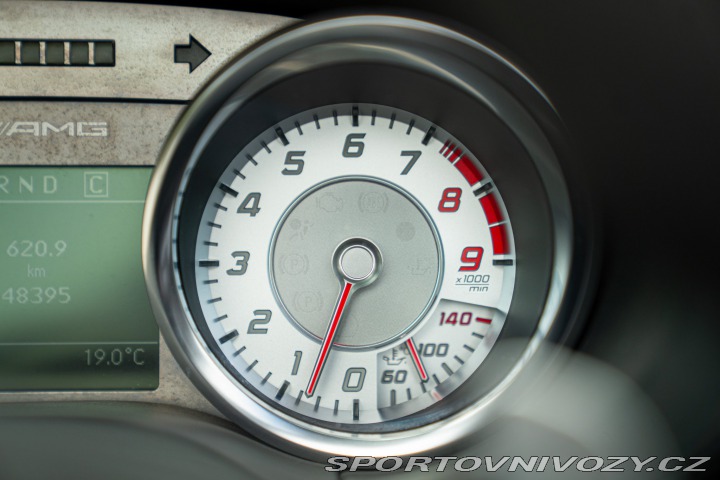 Mercedes-Benz SLS AMG Roadster 2011
